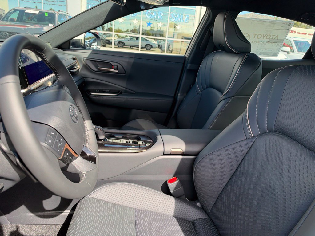 New 2027 Toyota Crown AWD/4WD image 19