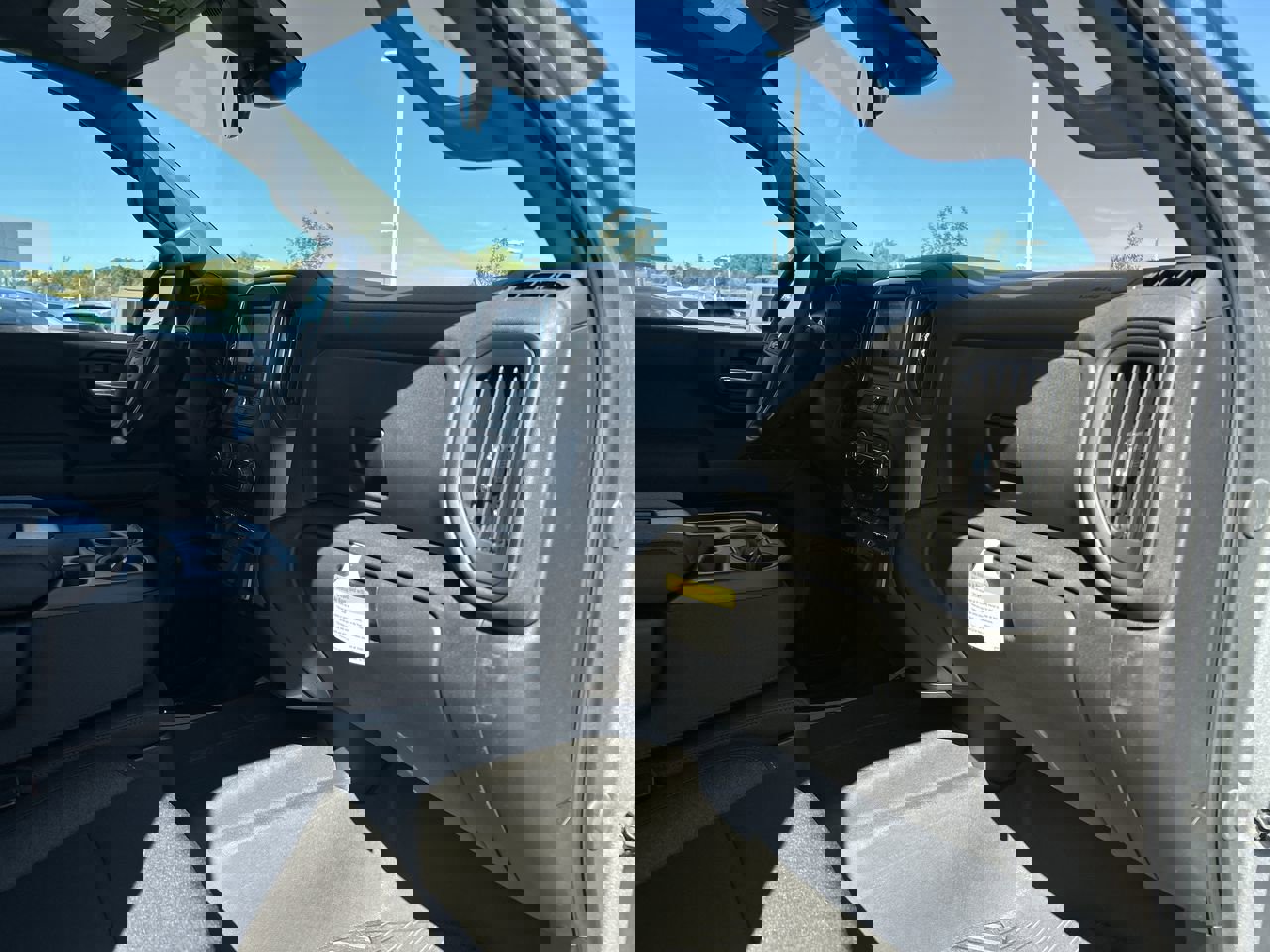 New 2026 Chevrolet Silverado 1500 Custom Trail Boss w/ Dark Appearance Package image 19