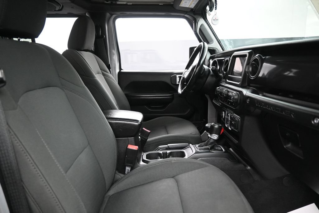 Used 2021 Jeep Wrangler Unlimited Sport AWD/4WD image 15