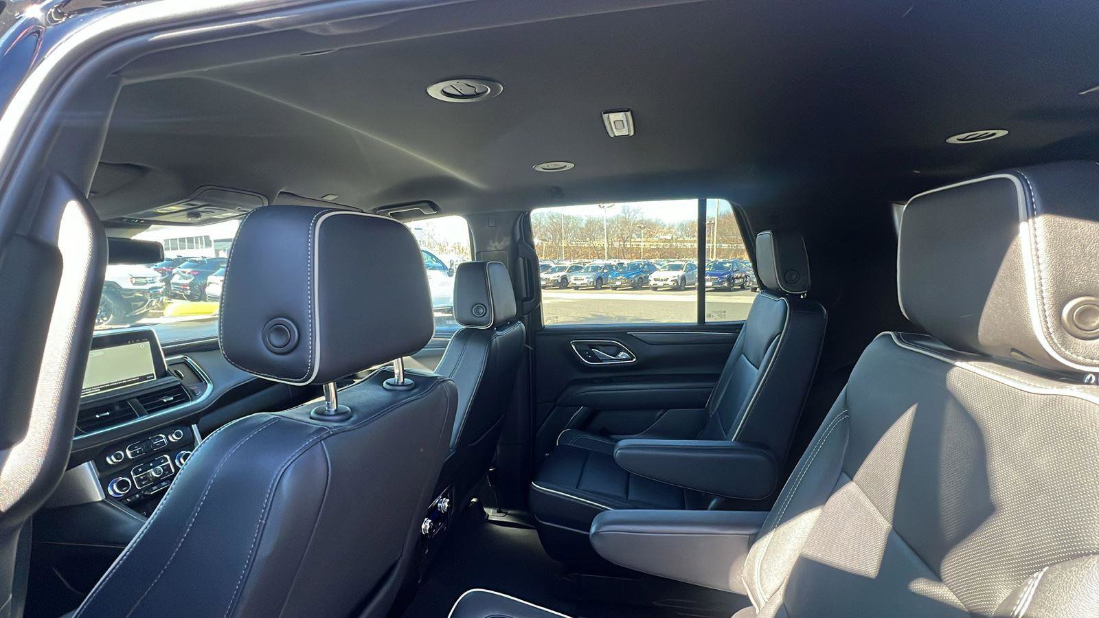 Used 2024 GMC Yukon SLT image 29