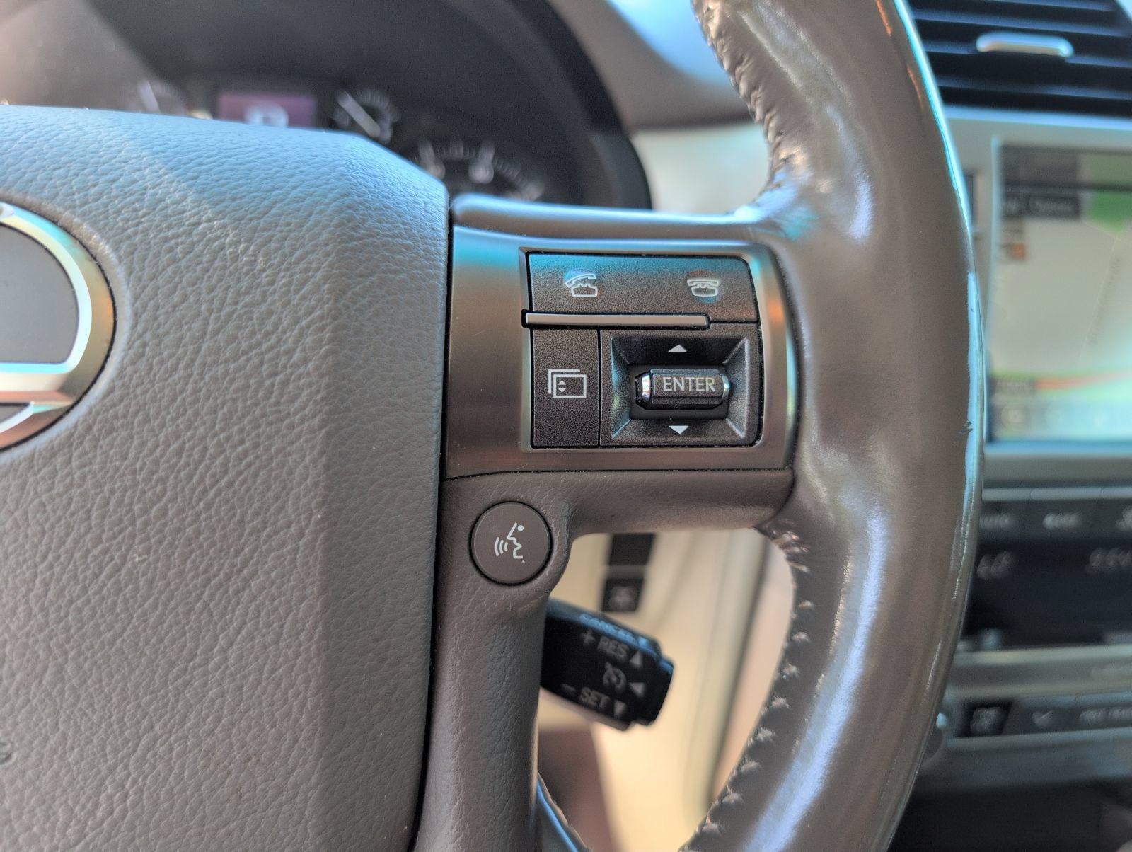Used 2016 Lexus GX 460 Luxury AWD/4WD image 12