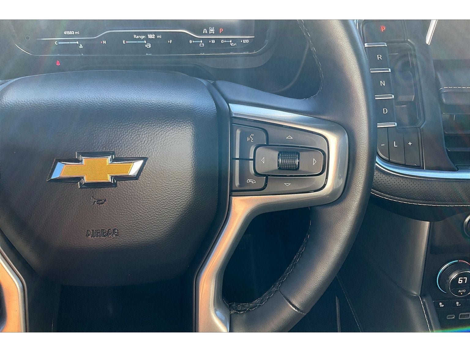 Used 2023 Chevrolet Suburban Premier AWD/4WD image 21