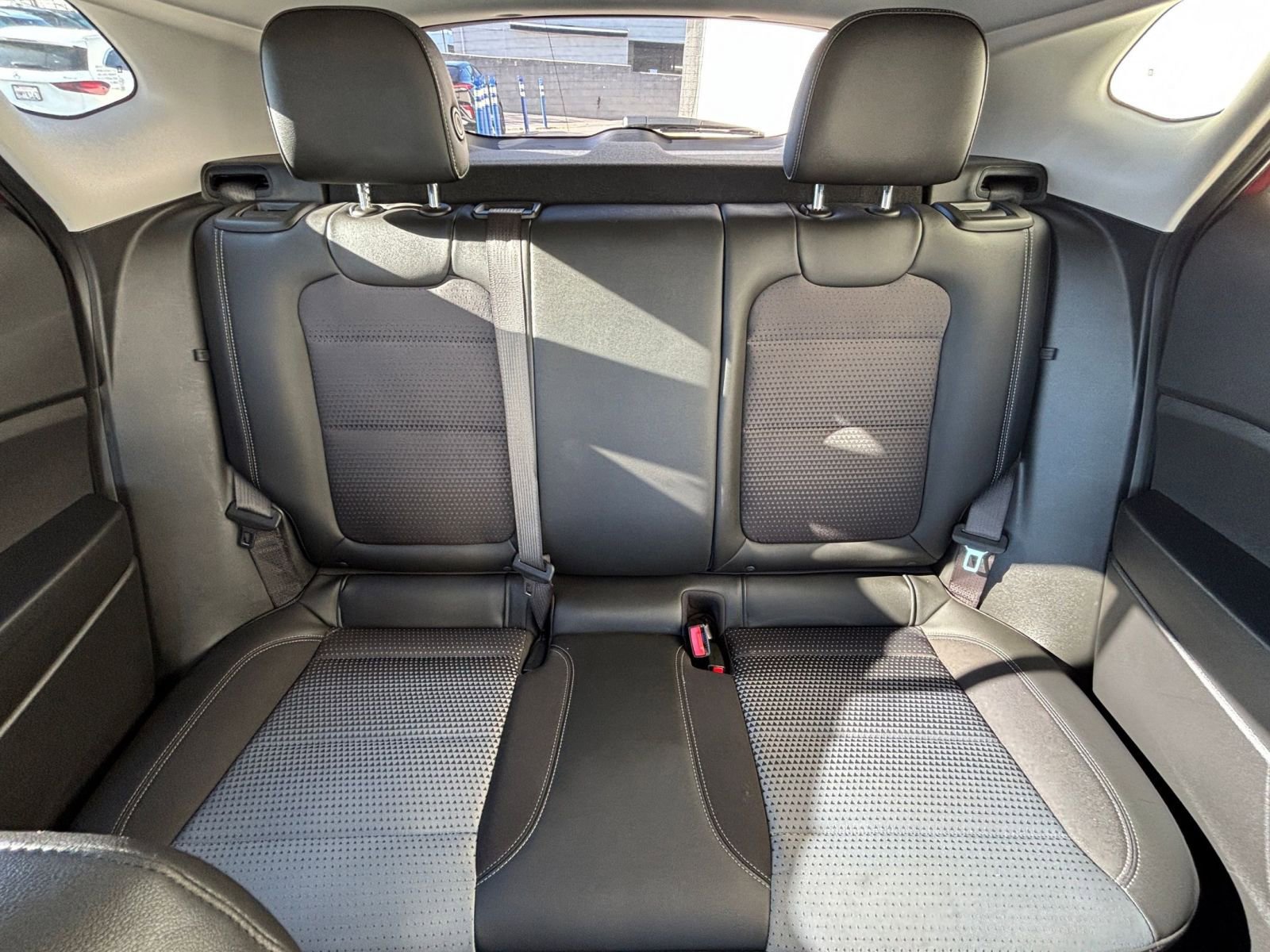 Used 2025 Chevrolet Trax LT image 38