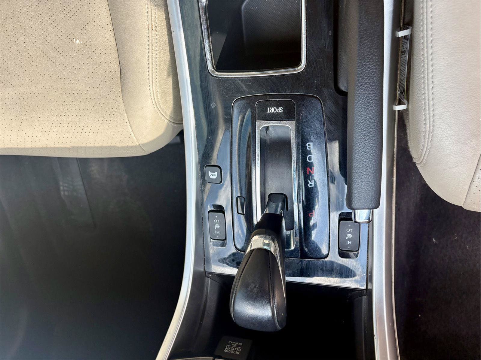 Used 2017 Honda Accord EX-L image 13