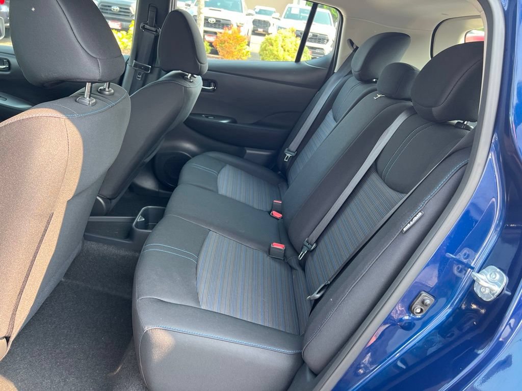 Used 2025 Nissan Leaf S FWD image 17
