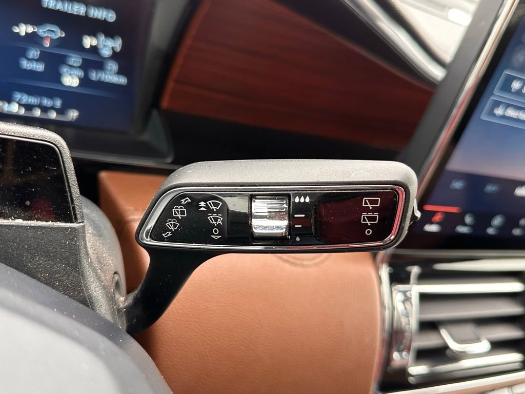 Used 2023 Lincoln Navigator L Reserve image 36