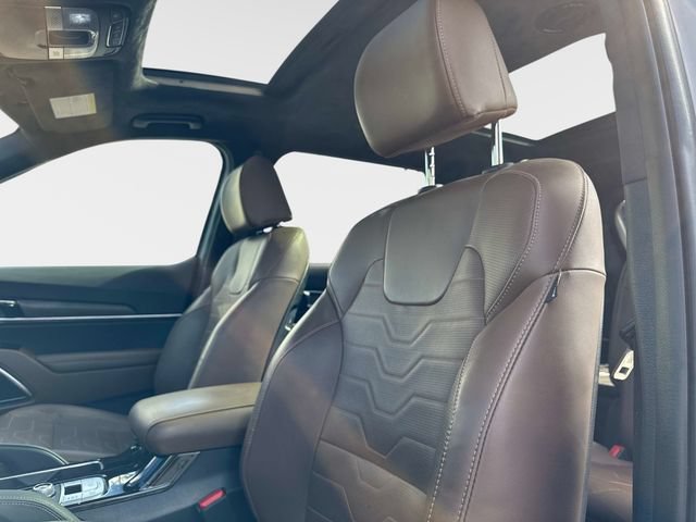 Used 2022 Kia Telluride SX w/ SX Prestige Package AWD/4WD image 20