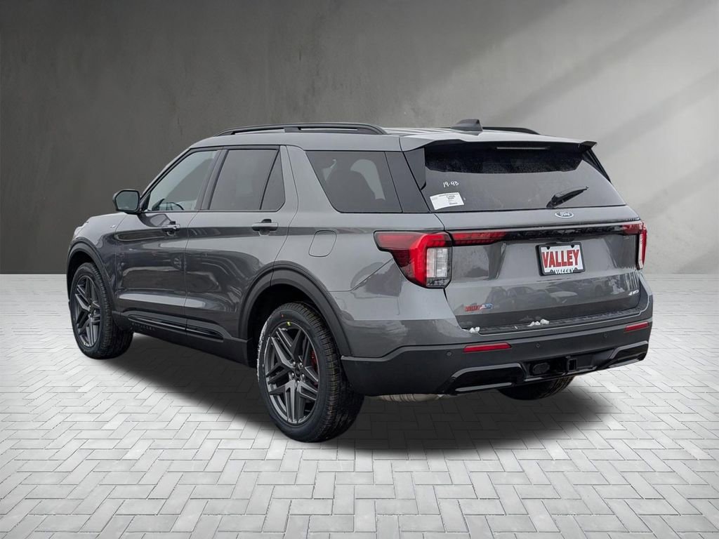 New 2026 Ford Explorer ST-Line w/ ST-Line Street Pack image 7