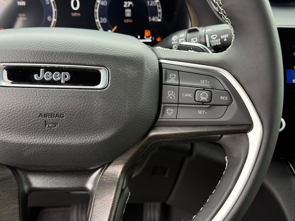 New 2026 Jeep Grand Cherokee Altitude AWD/4WD image 15