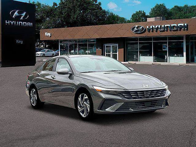 New 2026 Hyundai Elantra Limited FWD image 13