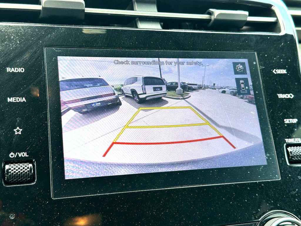 Used 2023 Hyundai Santa Cruz SEL image 18