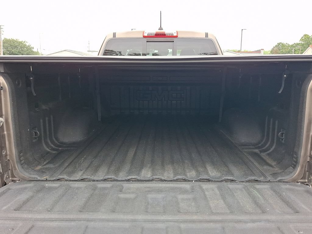 Used 2016 GMC Canyon SLT w/ Driver Alert Package AWD/4WD image 28