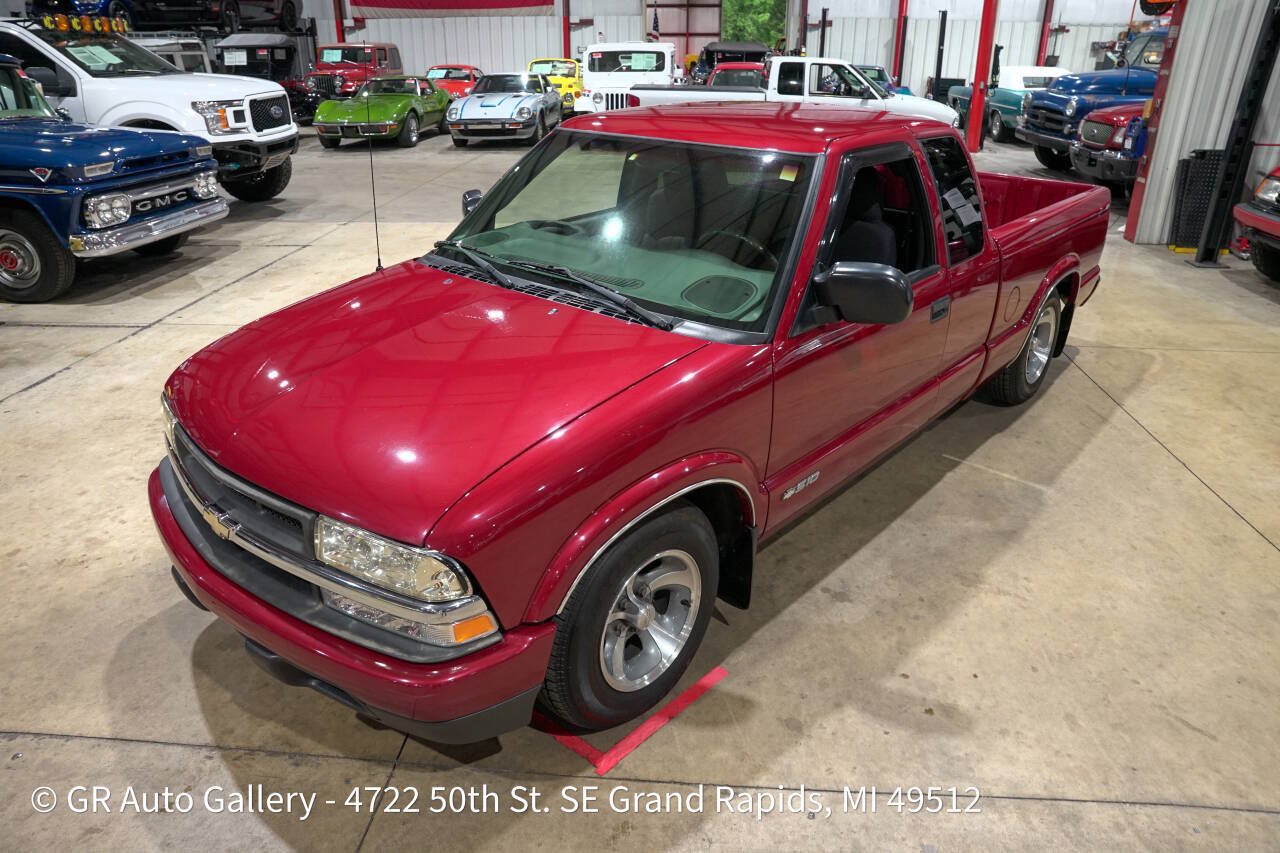 Used 2003 Chevrolet S10 Pickup LS RWD image 15