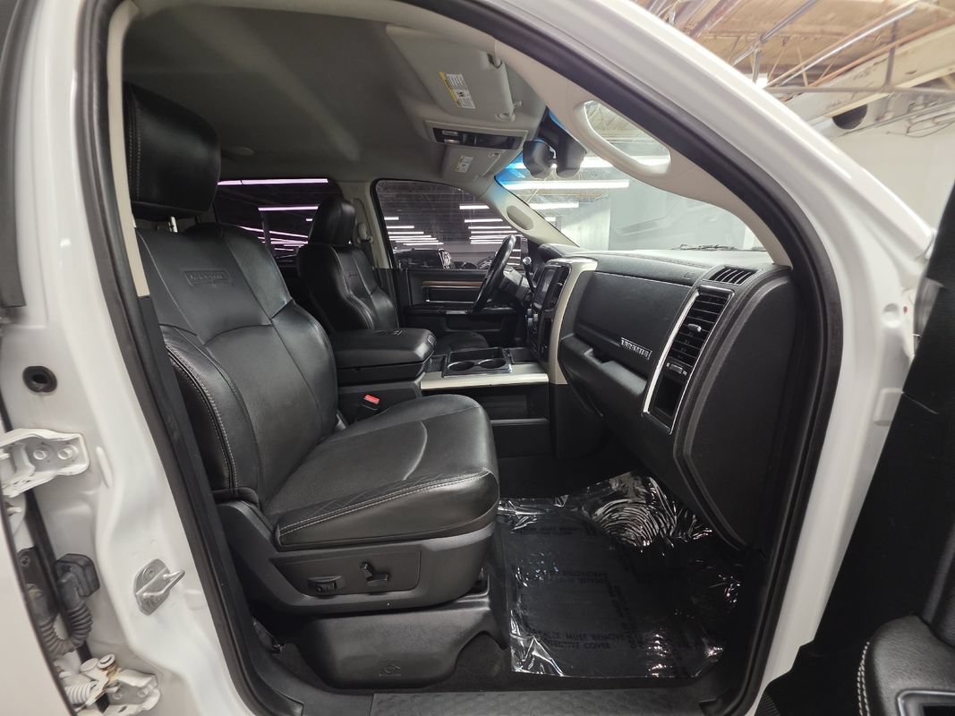 Used 2014 RAM 3500 Laramie AWD/4WD image 10