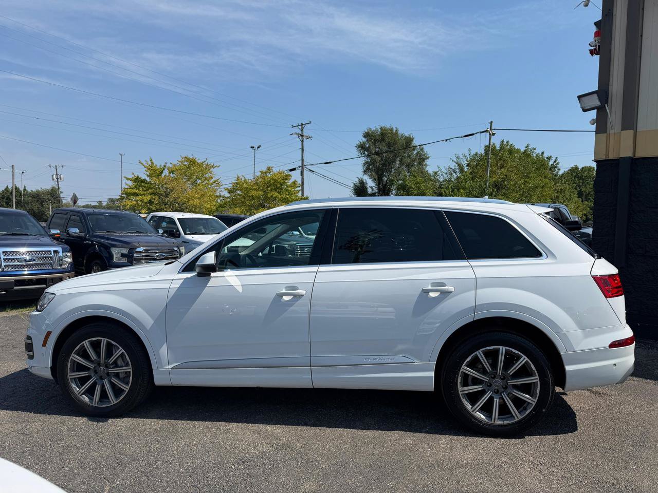 Used 2019 Audi Q7 3.0T Prestige w/ Prestige Package AWD/4WD image 2