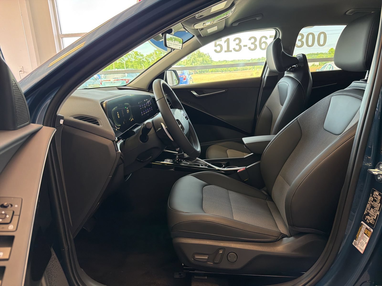 New 2026 Kia Niro EX FWD image 14