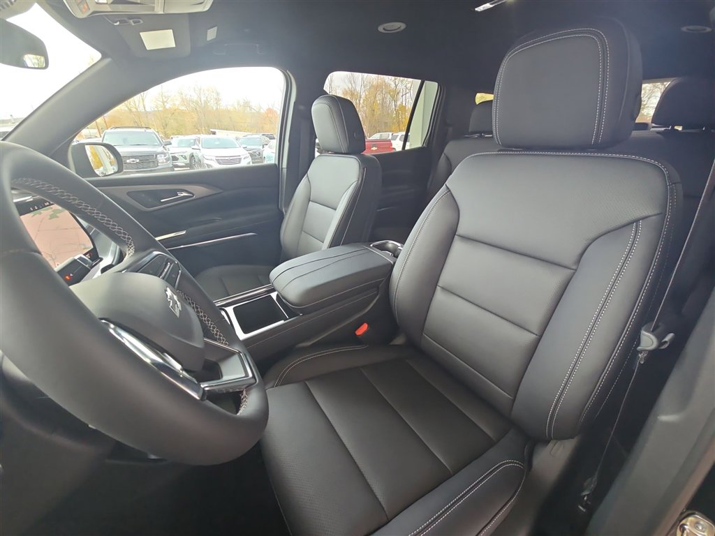 New 2026 Chevrolet Traverse LT image 19