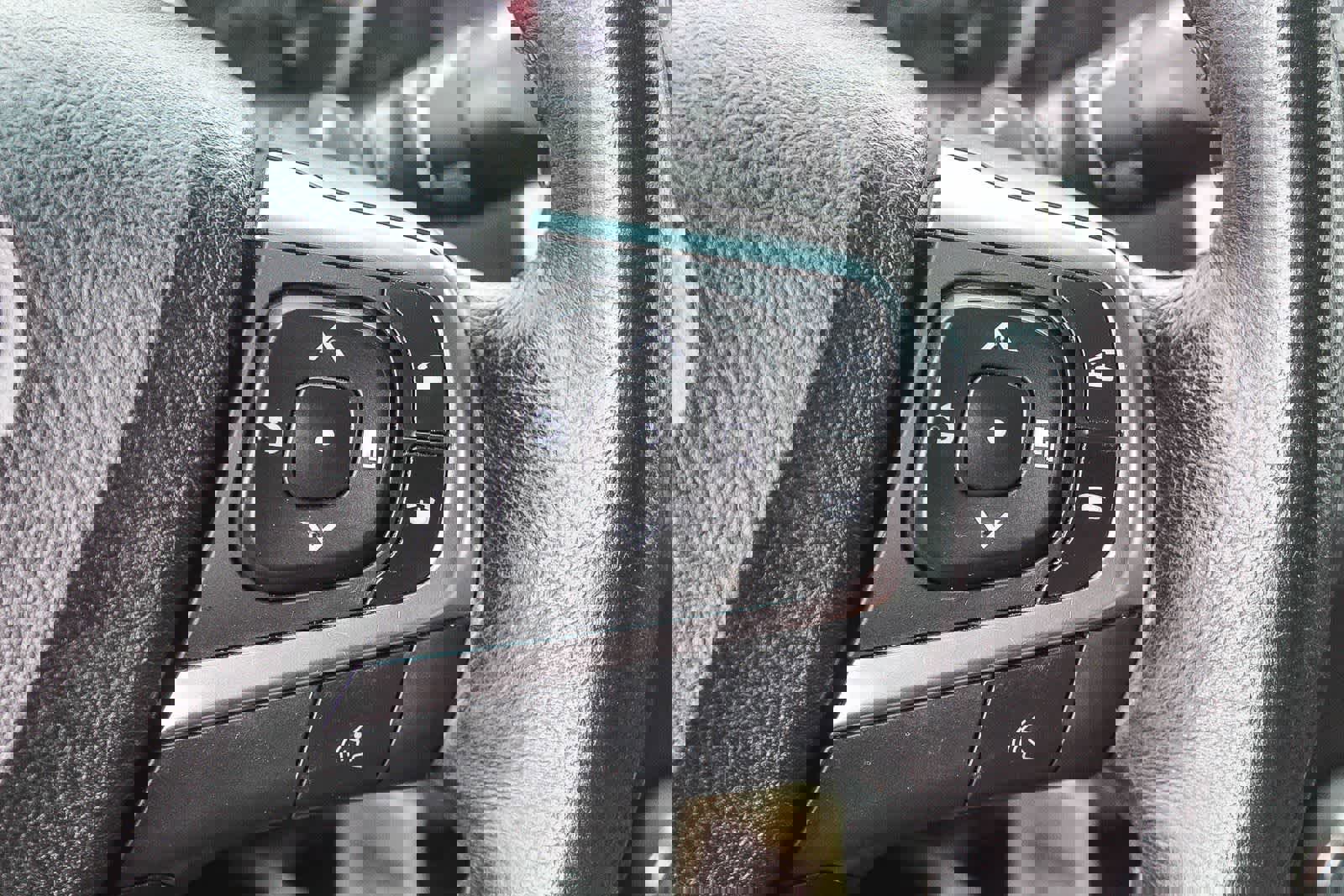 Used 2015 Toyota Camry SE FWD image 33