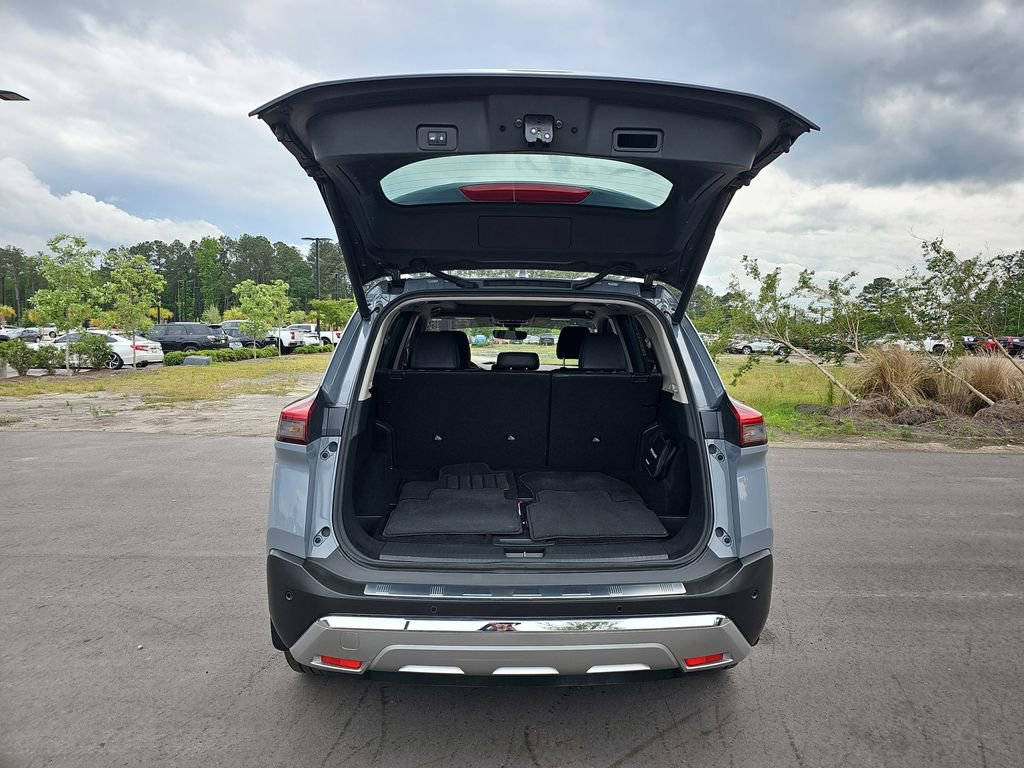 Used 2023 Nissan Rogue Platinum w/ Platinum Premium Package AWD/4WD image 16