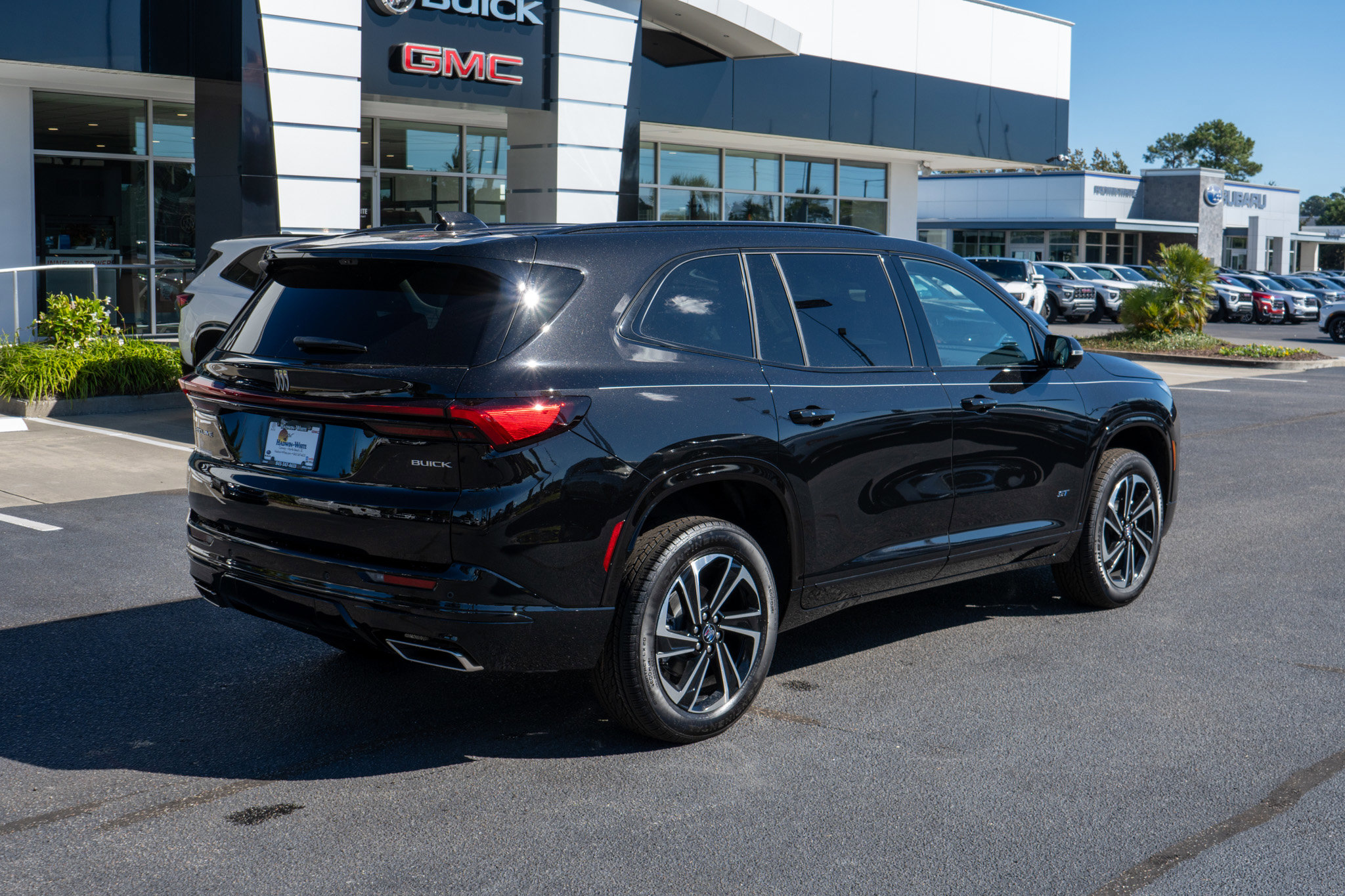 New 2026 Buick Enclave Sport Touring w/ Power Package image 3