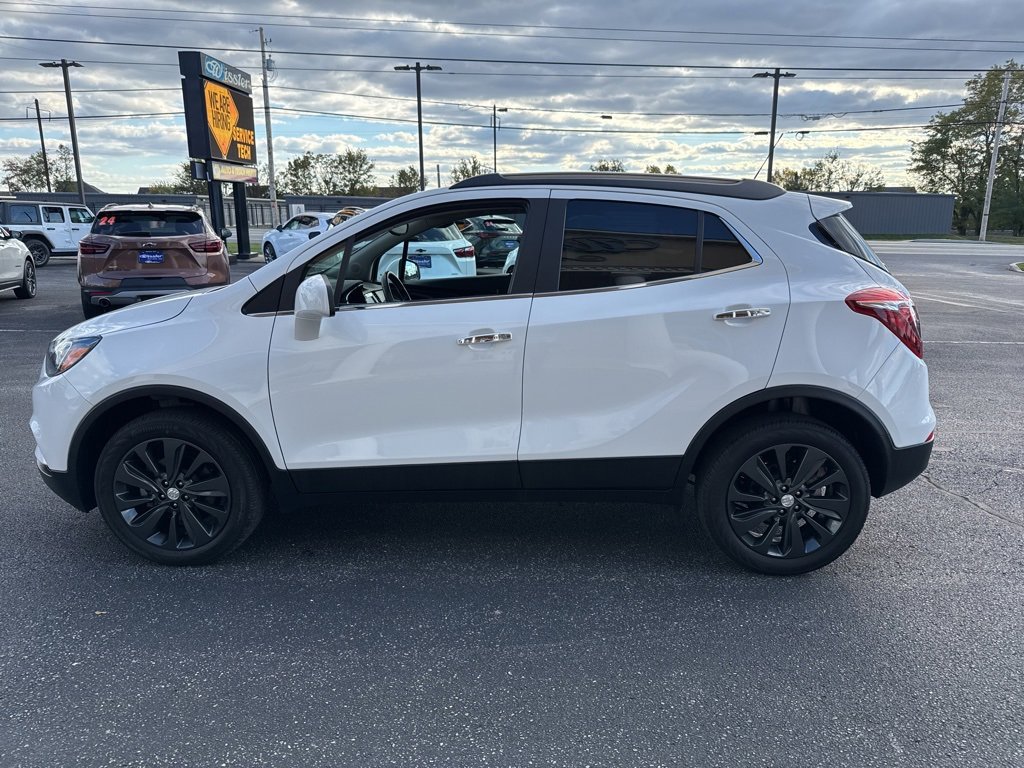 Used 2022 Buick Encore Preferred w/ Safety Package image 2