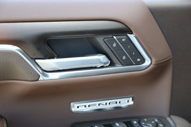New 2026 GMC Sierra 1500 Denali w/ Technology Package AWD/4WD image 15