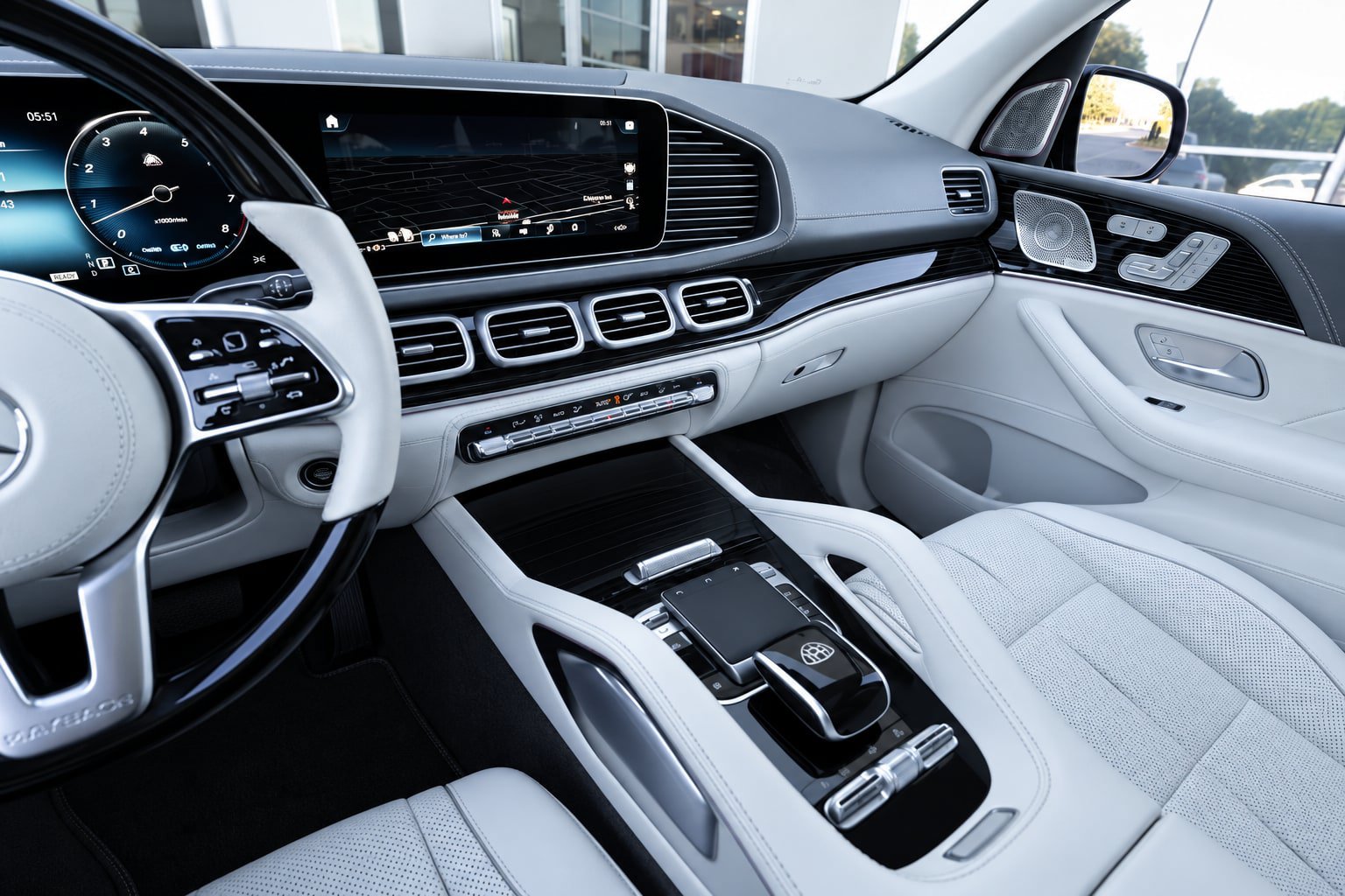 Used 2022 Mercedes-Benz Maybach GLS 600 4MATIC image 24