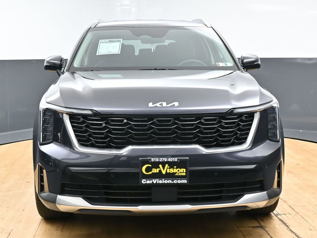 Used 2025 Kia Sorento S image 4