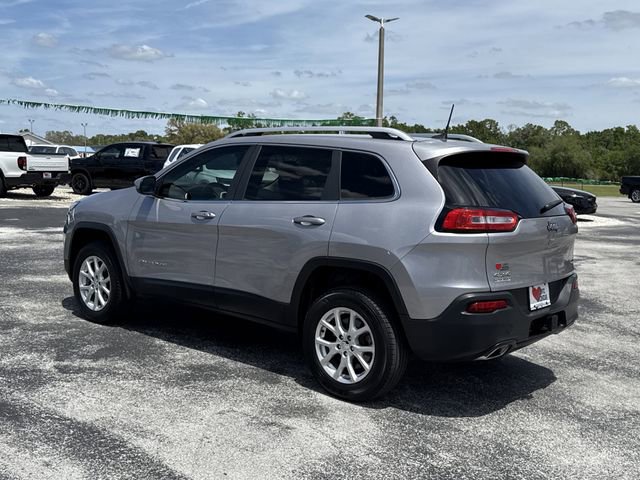 Used 2018 Jeep Cherokee Latitude Plus w/ Cold Weather Group image 9