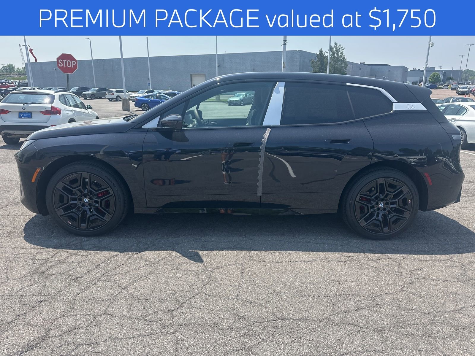 New 2026 BMW iX xDrive60 w/ M Sport Package image 4