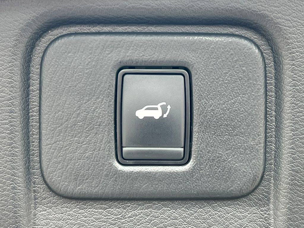 Used 2019 Nissan Murano SL w/ Cargo Package image 32