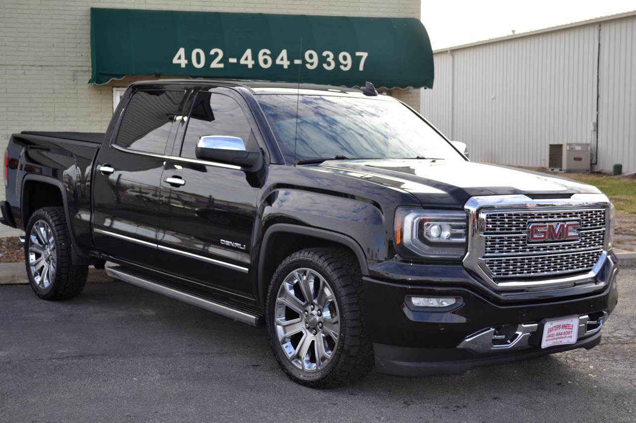 Used 2018 GMC Sierra 1500 Denali w/ Denali Ultimate Package image 11
