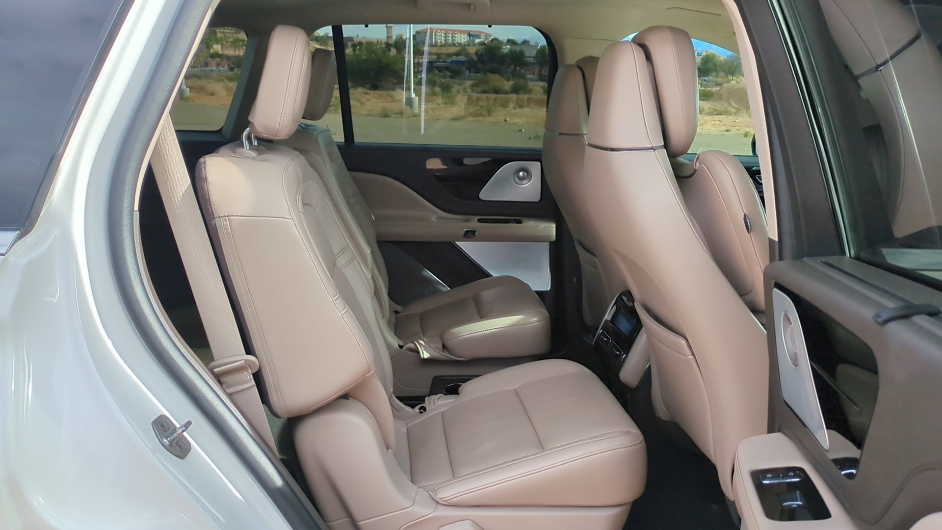 Used 2021 Lincoln Aviator Reserve w/ Equipment Group 202A image 32