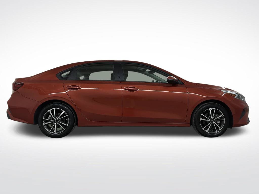 Used 2024 Kia Forte LXS w/ LXS Technology Package FWD image 27
