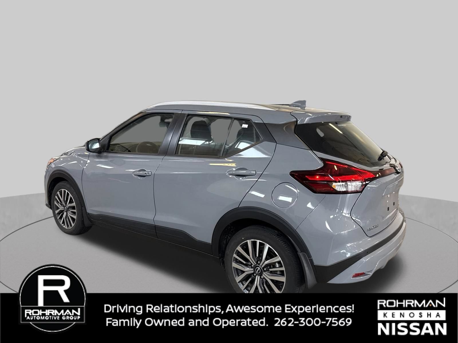 Certified 2023 Nissan Kicks SV FWD image 3