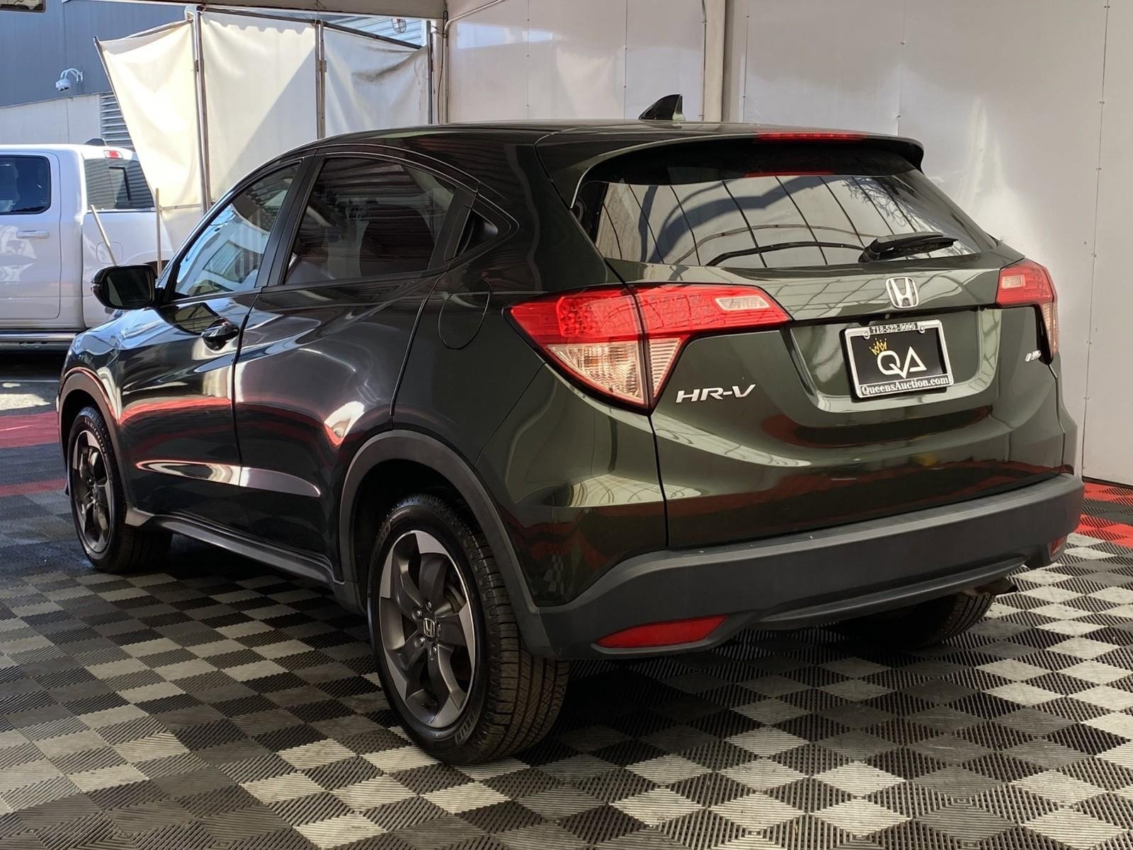 Used 2018 Honda HR-V EX image 3