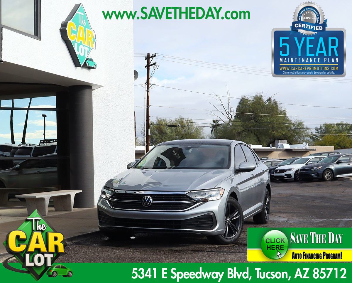 Used 2023 Volkswagen Jetta SE image 1