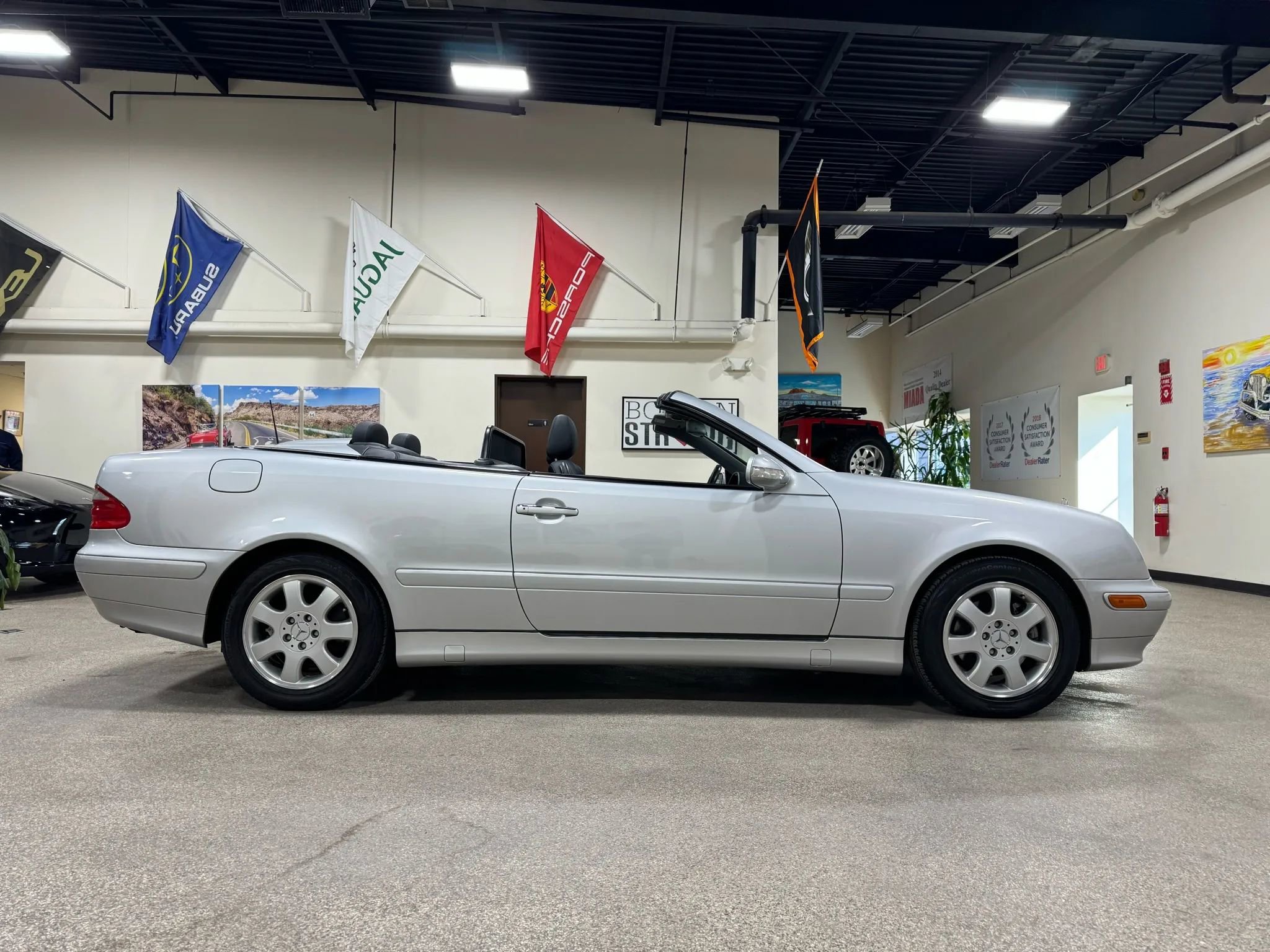 Used 2002 Mercedes-Benz CLK 320 Cabriolet image 36