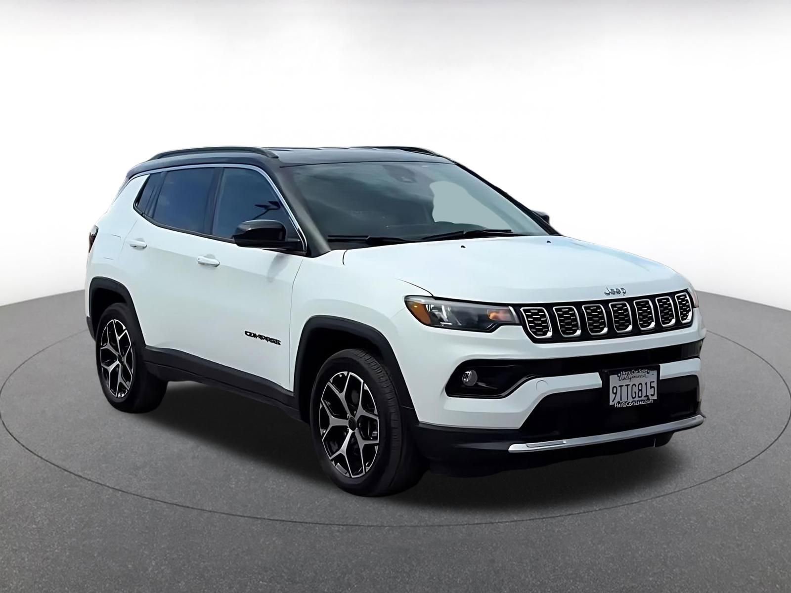 Used 2025 Jeep Compass Limited image 2