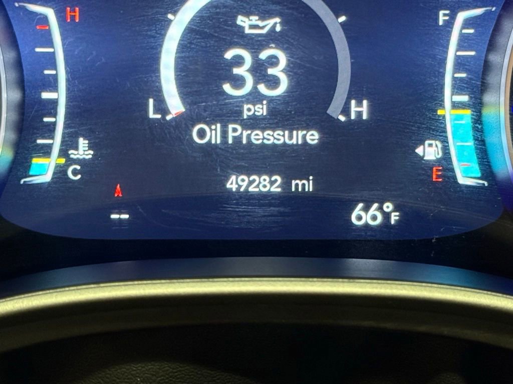 Used 2024 Chrysler Pacifica Touring-L image 24