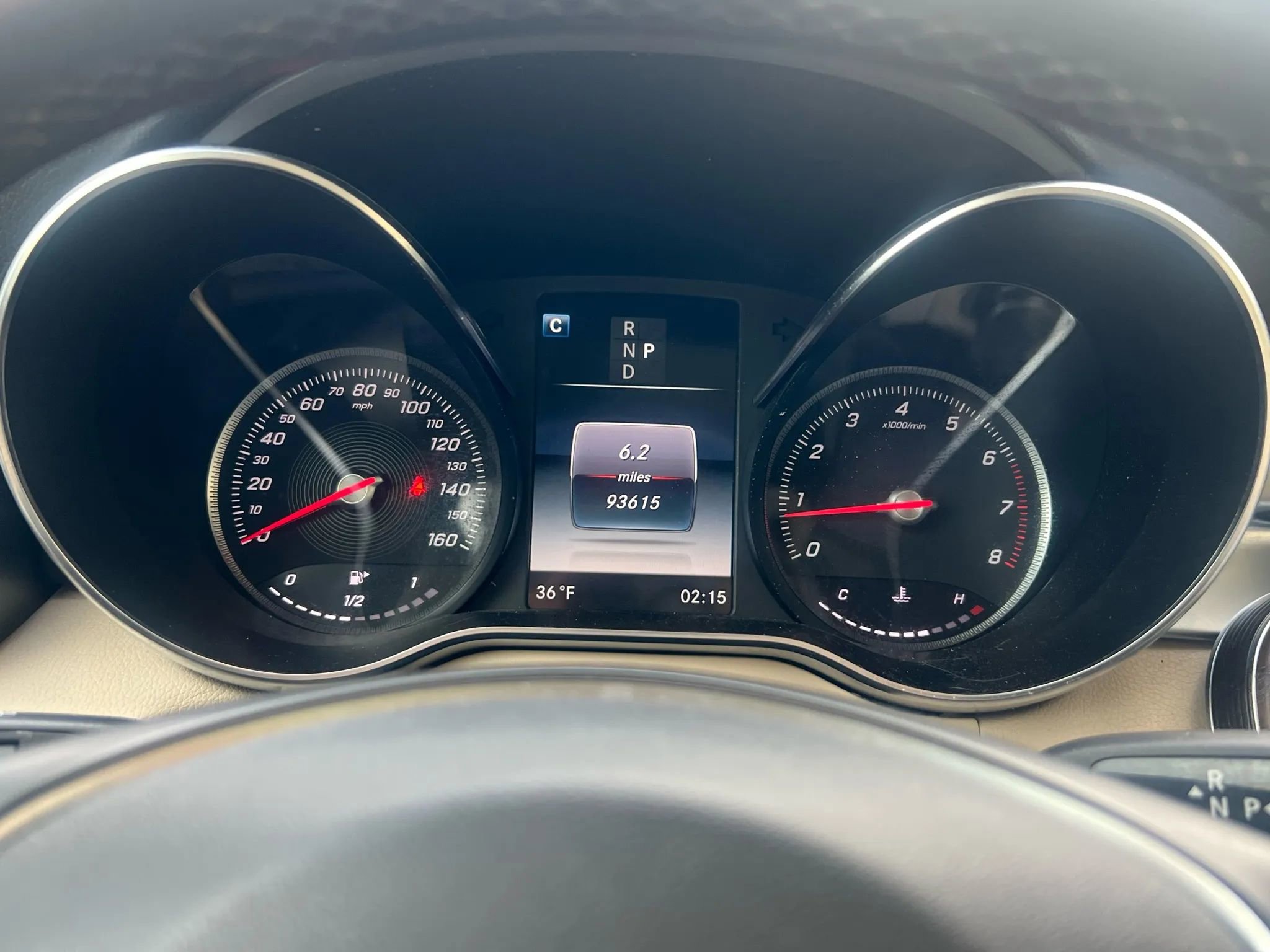 Used 2019 Mercedes-Benz GLC 300 4MATIC w/ Premium Package image 12