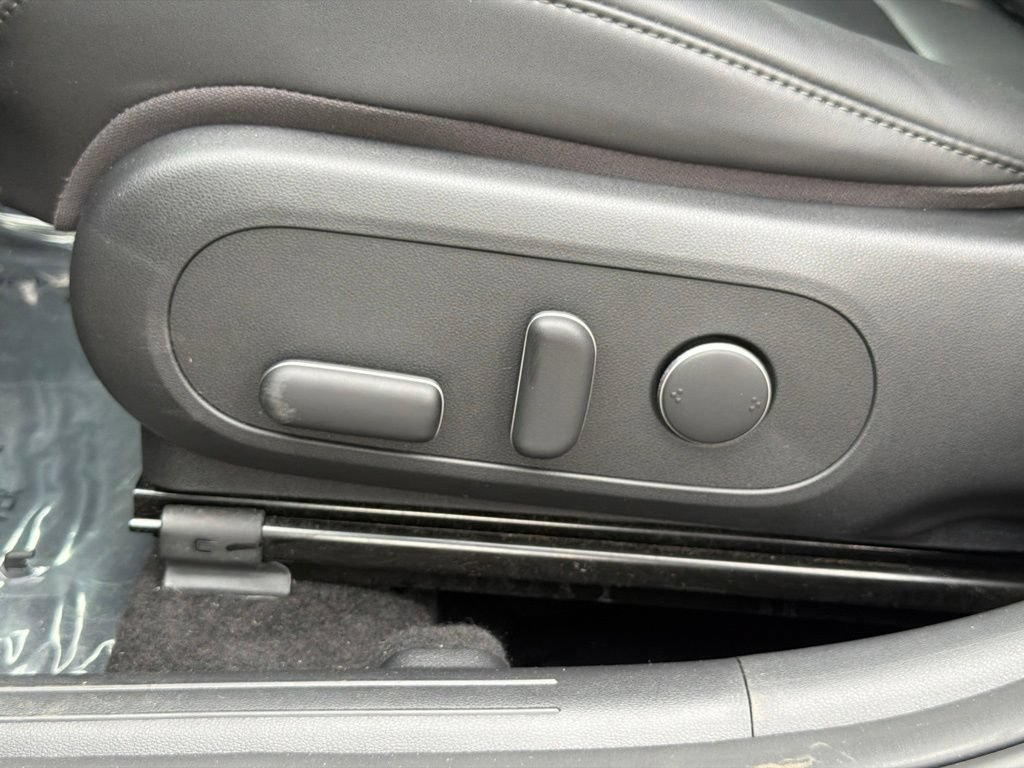 Certified 2024 Hyundai Kona Limited AWD/4WD image 20