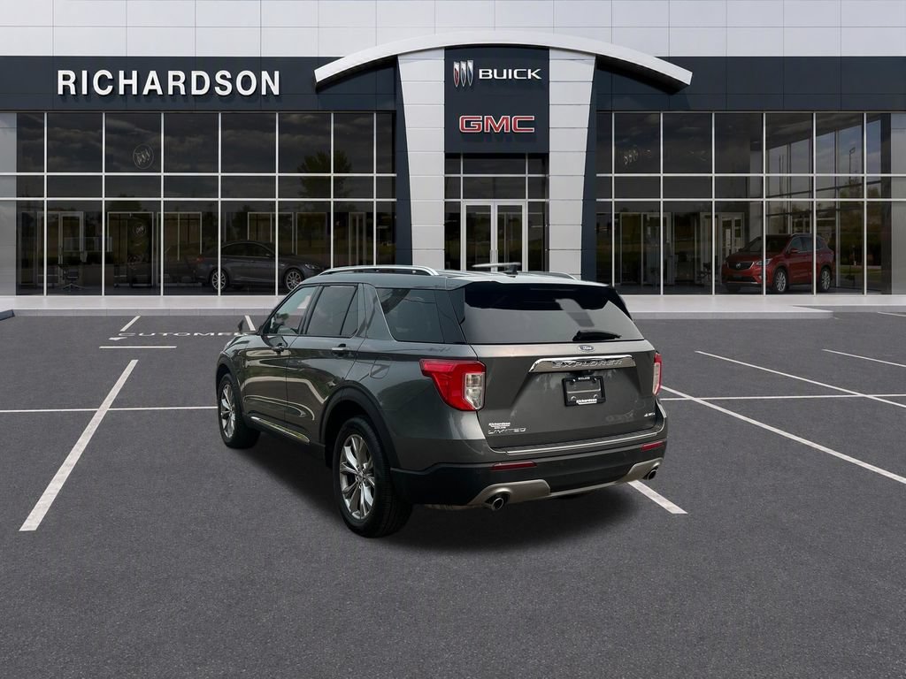 Used 2023 Ford Explorer Limited w/ Equipment Group 301A AWD/4WD image 3