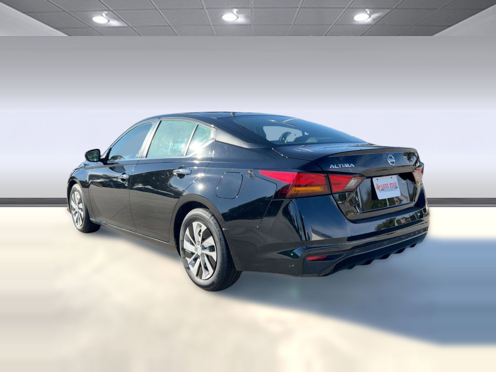 Used 2022 Nissan Altima 2.5 S image 3