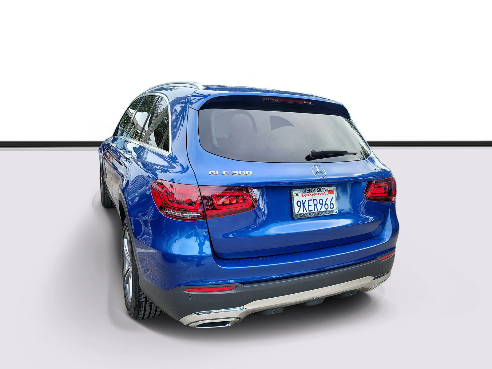 Used 2022 Mercedes-Benz GLC 300 4MATIC image 3