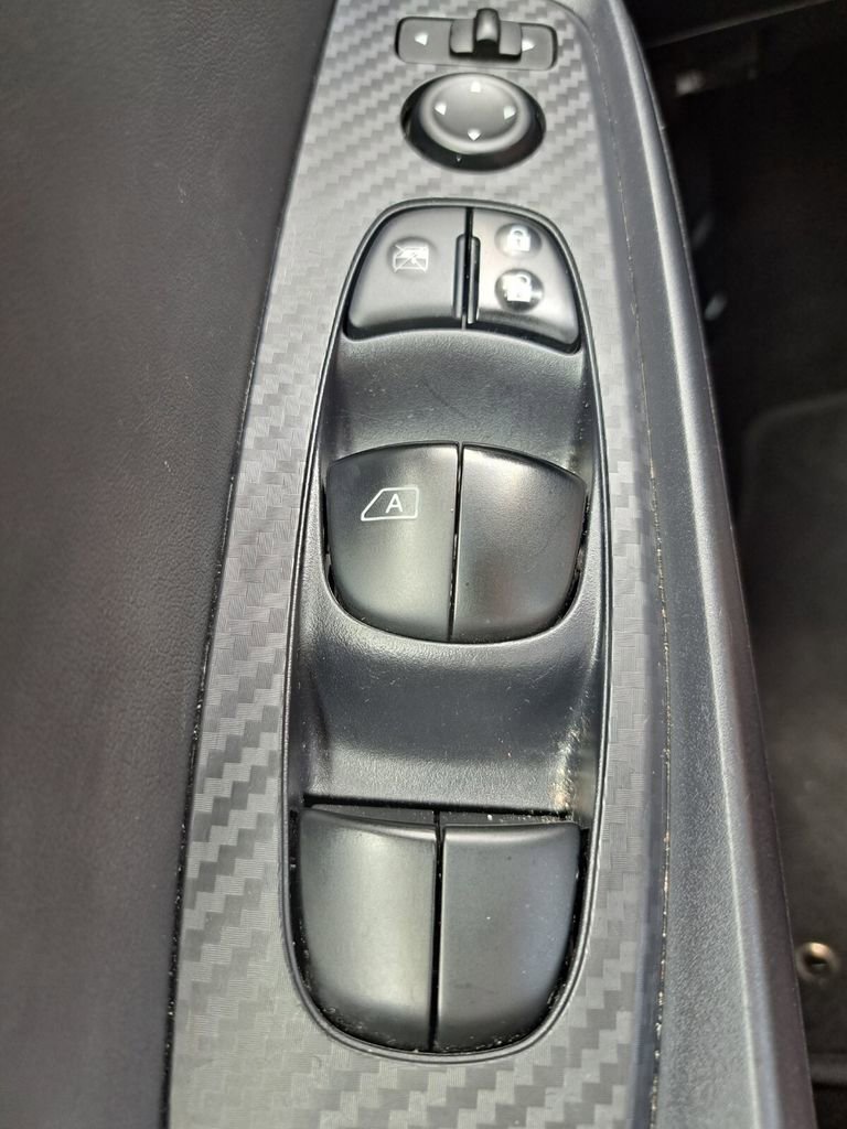 Used 2024 Nissan Sentra SV FWD image 16