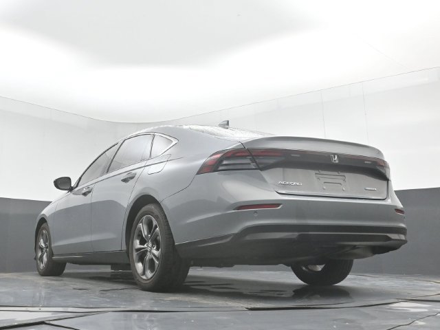 Used 2025 Honda Accord EX-L image 32