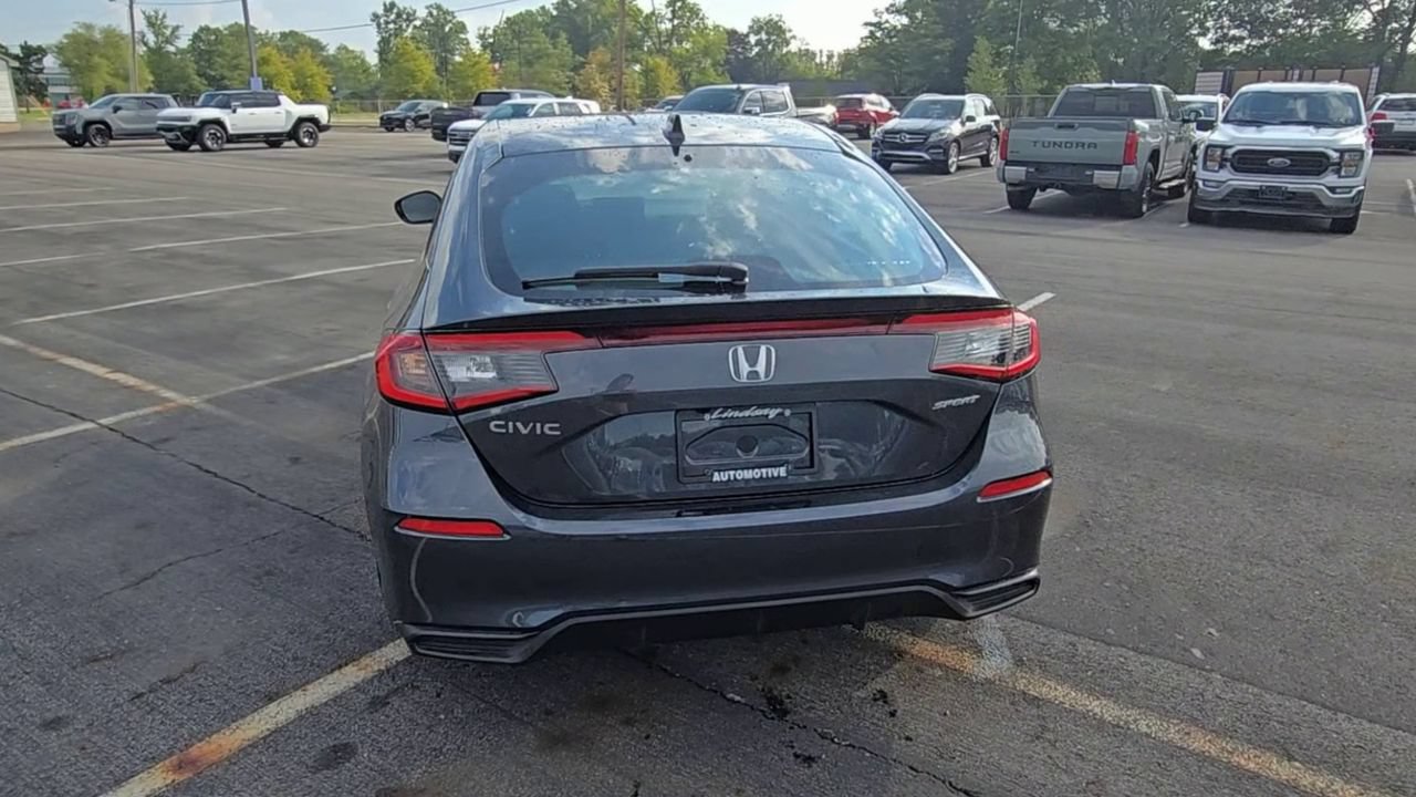 Used 2025 Honda Civic Sport image 8