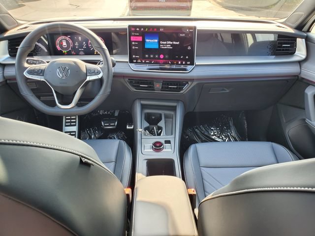 New 2026 Volkswagen Tiguan SE R-Line AWD/4WD image 12