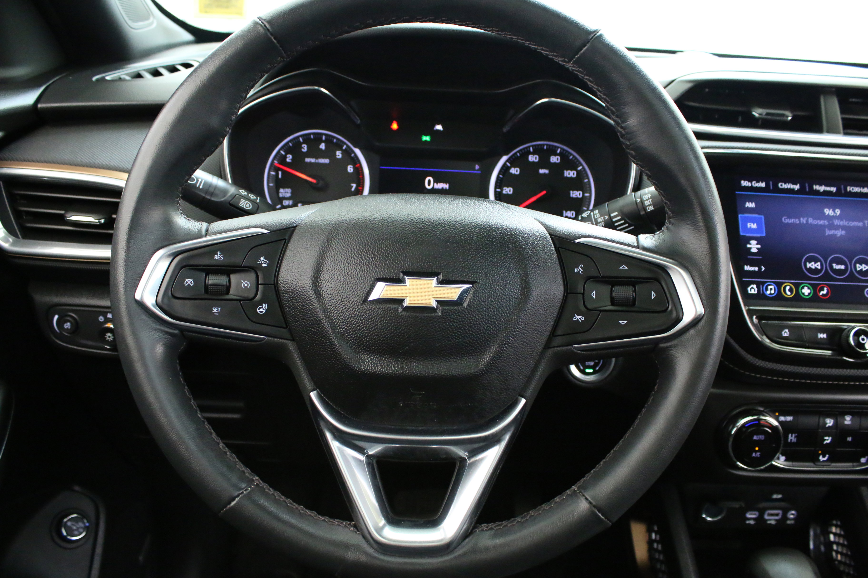 Used 2023 Chevrolet TrailBlazer ACTIV w/ Sun and Liftgate Package image 13